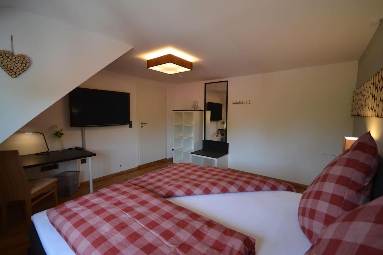 Apartment Keuerleber Holzmaden Bagian luar foto